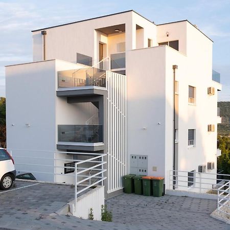 Apartment Primero Примоштен Екстер'єр фото